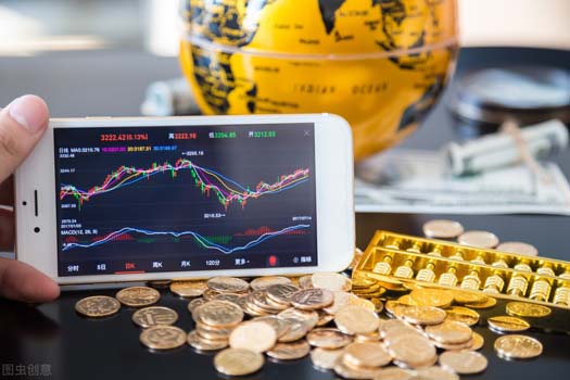 AvaTrade爱华官网:美联储利率不变下,现货黄金延续狂奔
